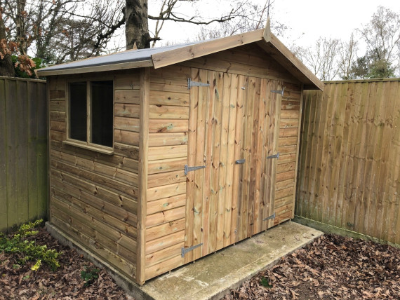 Reverse Kent Apex Shed